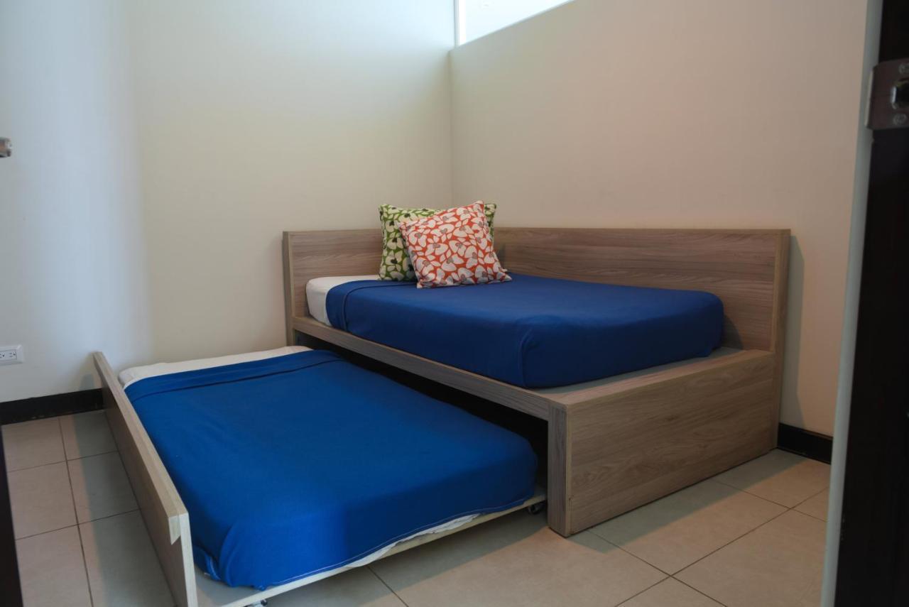 Puerto Azul Hotel Пунтаренас Екстериор снимка