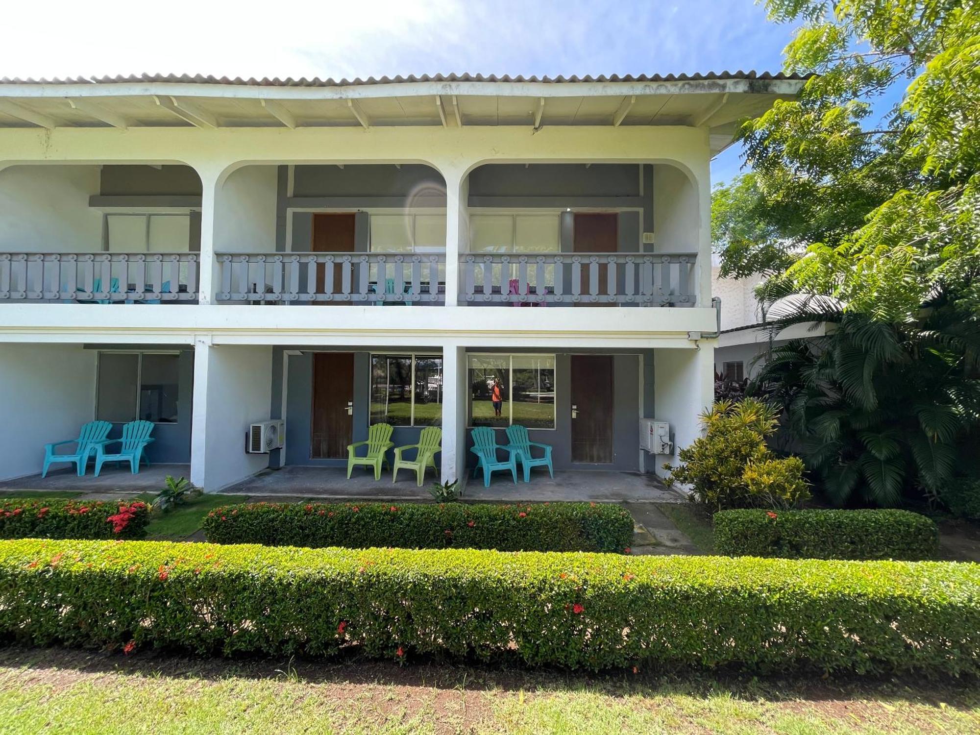 Puerto Azul Hotel Пунтаренас Екстериор снимка