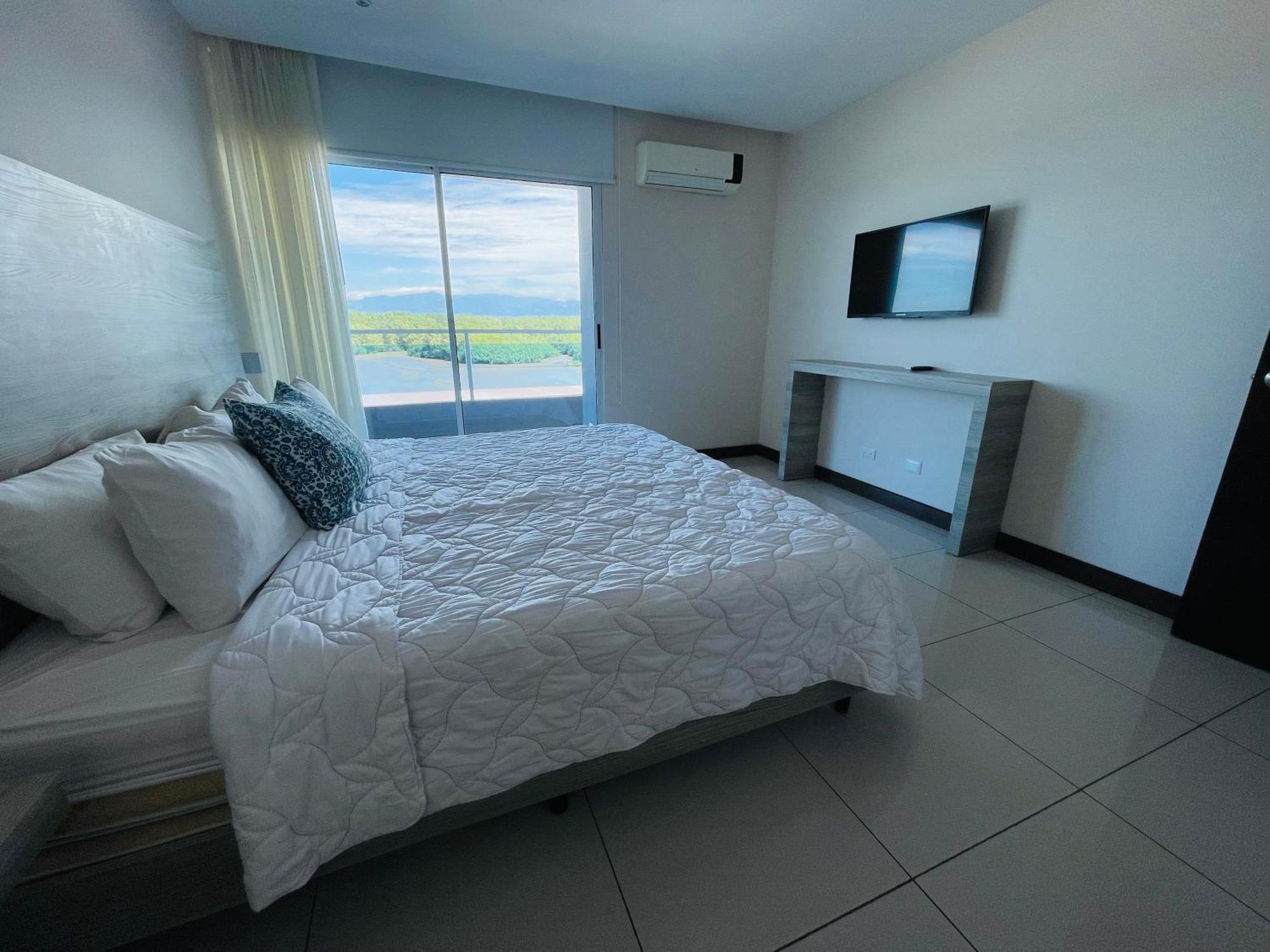 Puerto Azul Hotel Пунтаренас Екстериор снимка