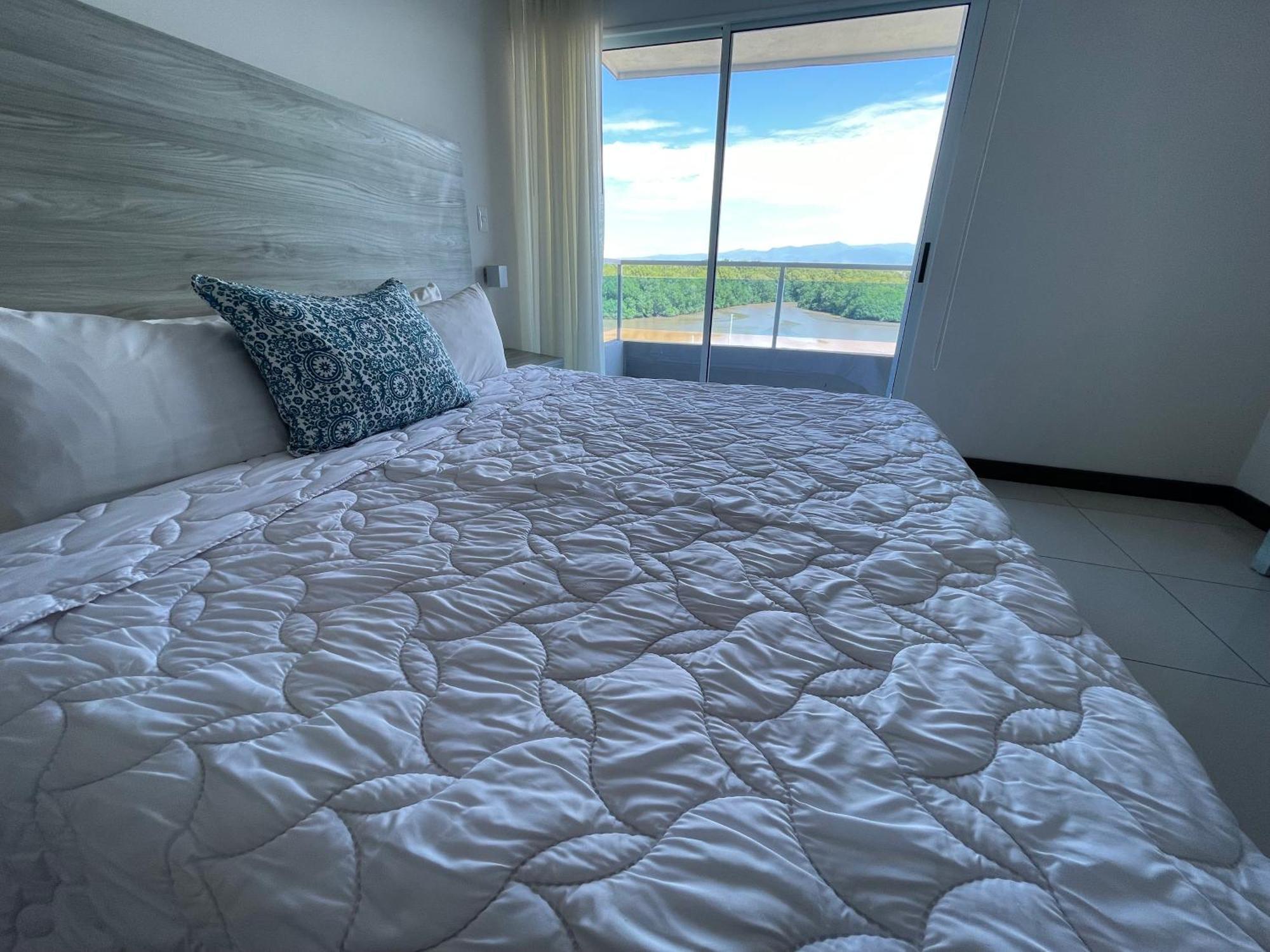 Puerto Azul Hotel Пунтаренас Екстериор снимка