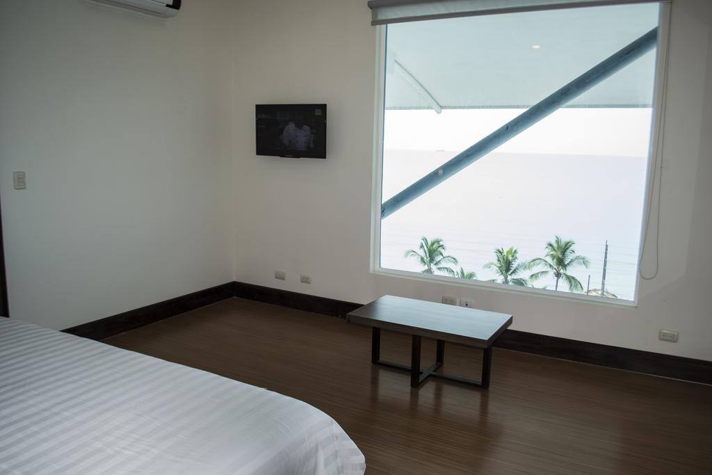 Puerto Azul Hotel Пунтаренас Екстериор снимка